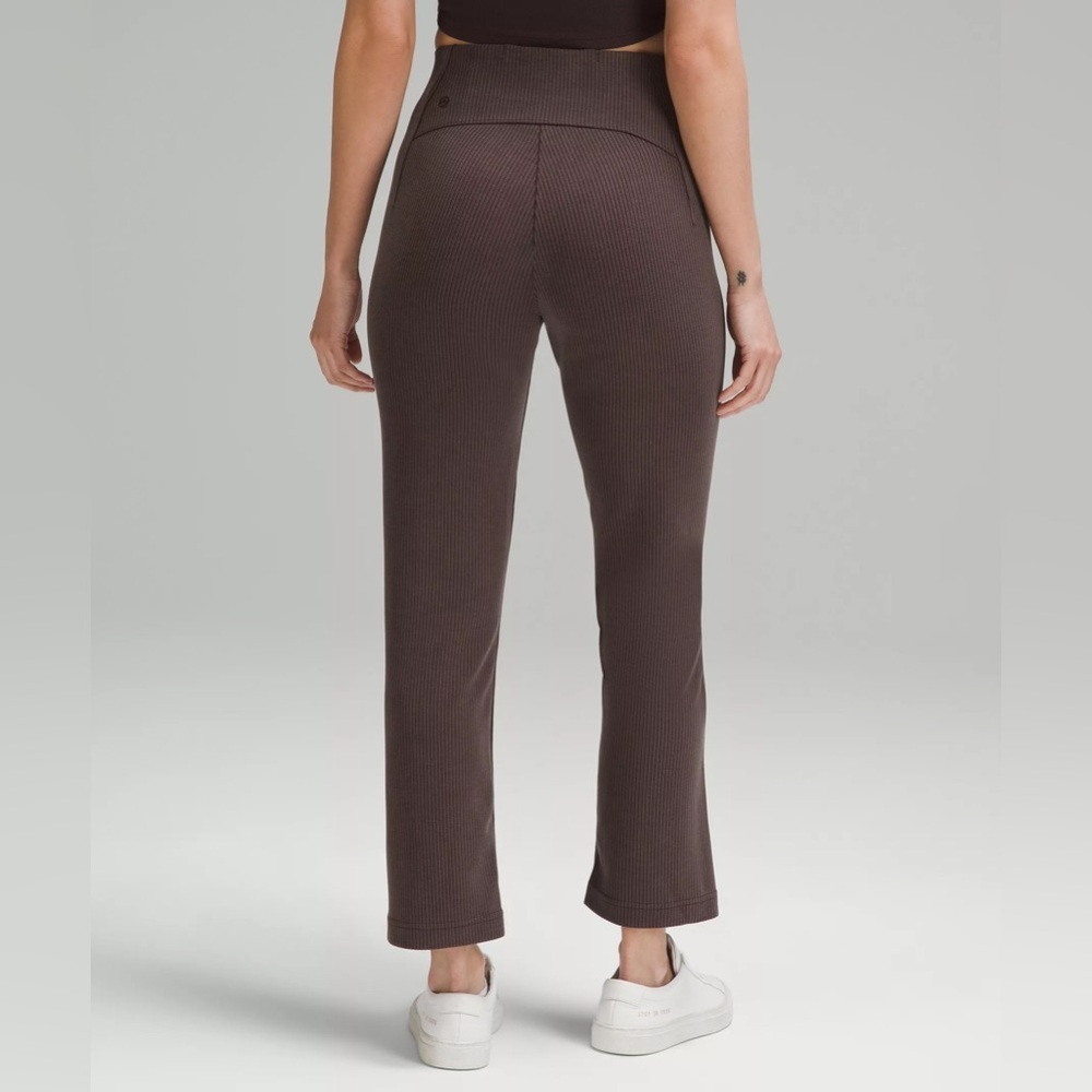 NWOT lululemon Softstreme crop Espresso Pants sz 14